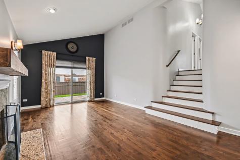 1452 Concord Avenue Westchester IL 60154