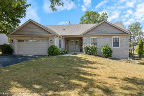 590 Flora Drive Algonquin IL 60102