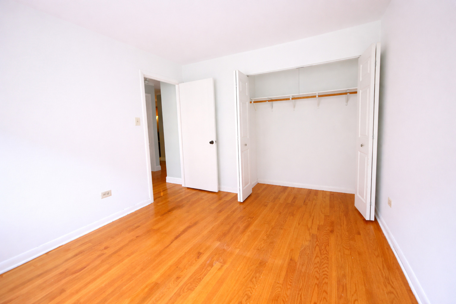 6113 West 64th Place Chicago IL 60638