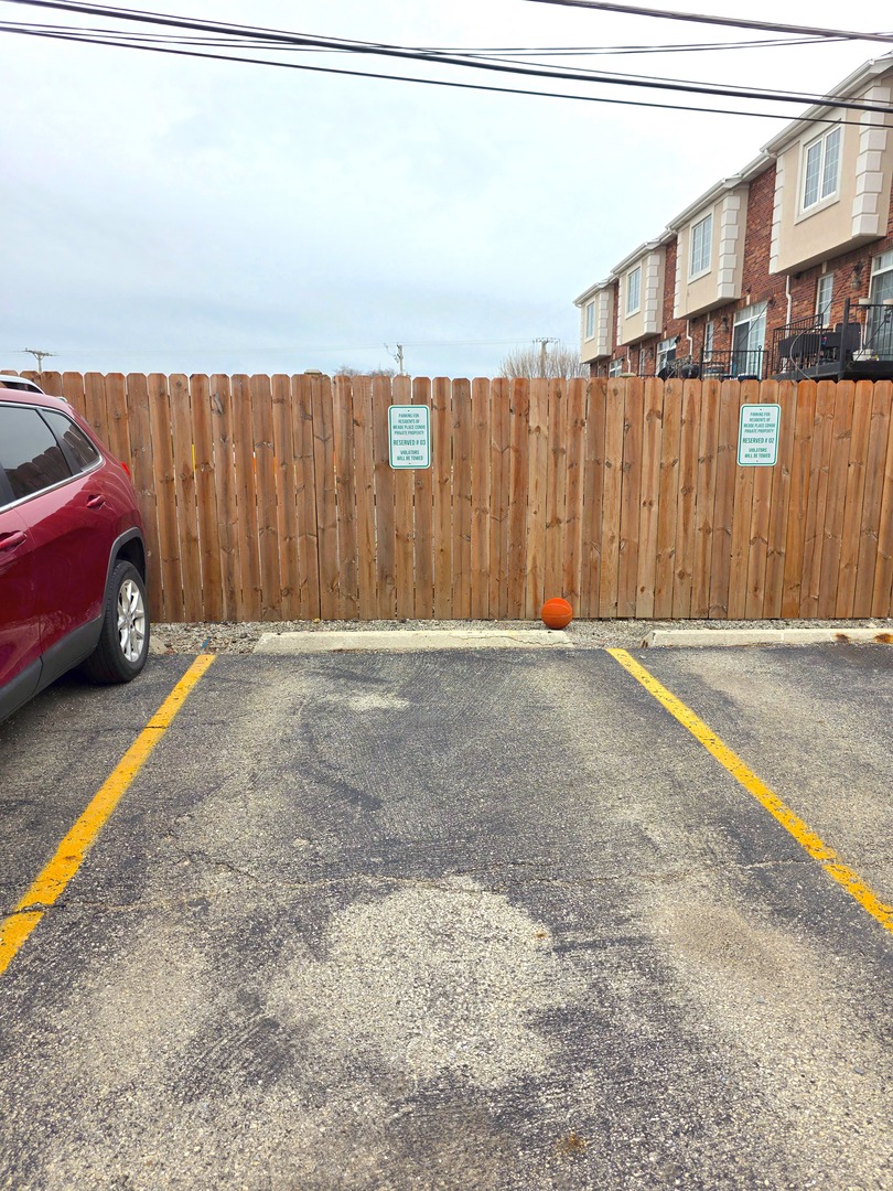 6113 West 64th Place Chicago IL 60638