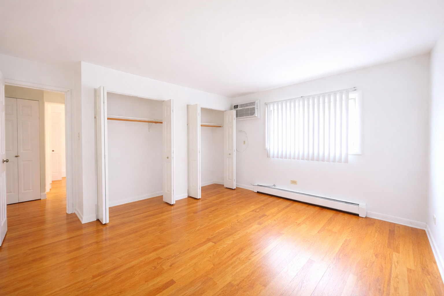 6113 West 64th Place Chicago IL 60638