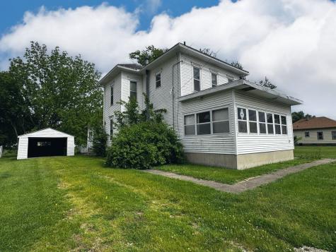 927 South Vermillion Street Streator IL 61364