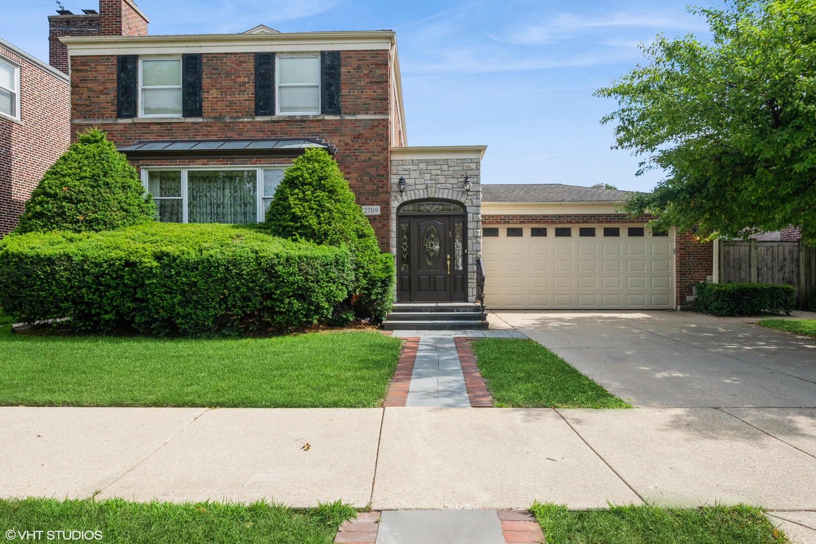 2709 West Sherwin Avenue Chicago IL 60645