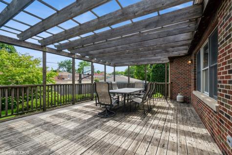 2709 West Sherwin Avenue Chicago IL 60645
