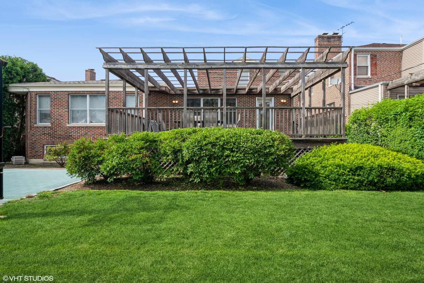 2709 West Sherwin Avenue Chicago IL 60645