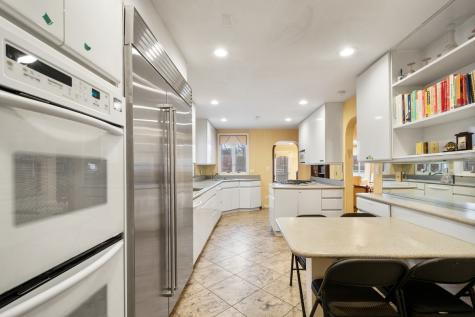 2709 West Sherwin Avenue Chicago IL 60645