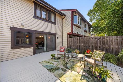 30W056 Buckthorn Court Warrenville IL 60555