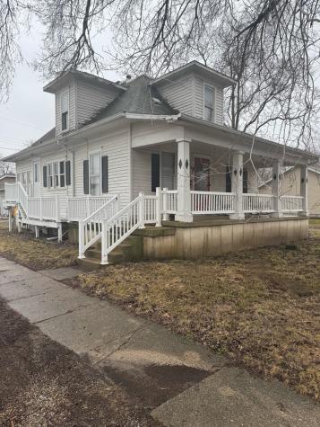 506 South Beech Street Arthur IL 61911
