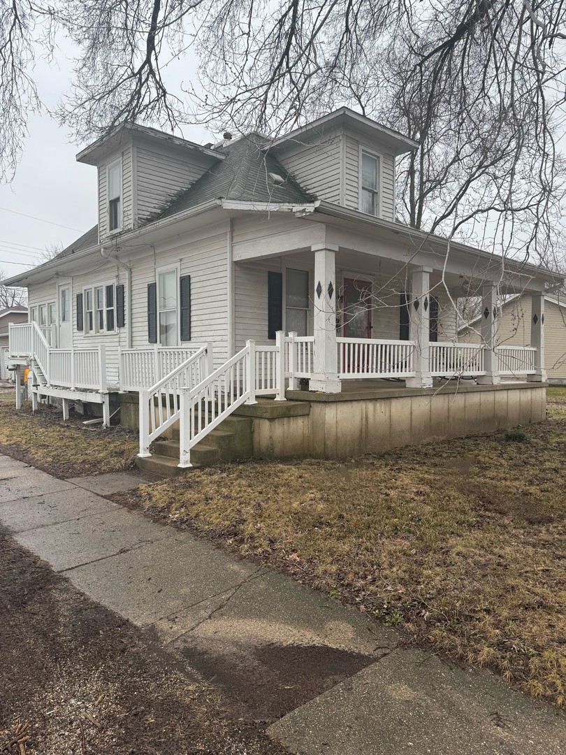 506 South Beech Street Arthur IL 61911