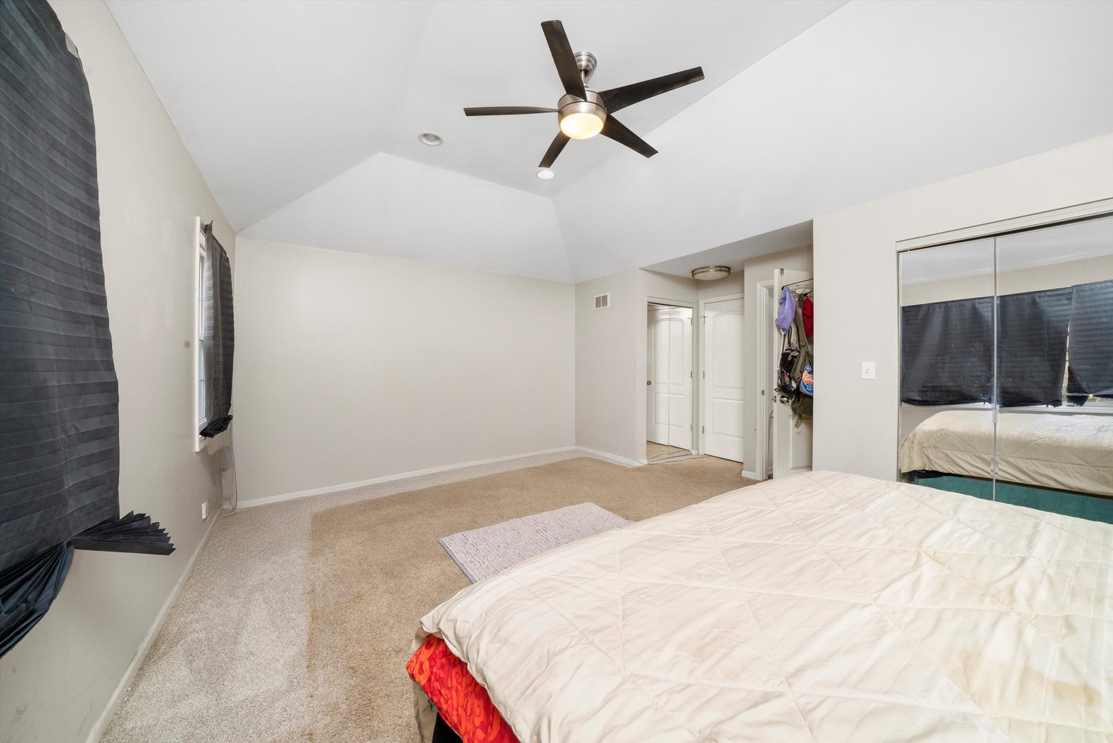 7947 South Clyde Avenue Chicago IL 60617