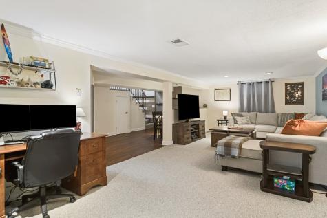 805 East Ironwood Drive Mount Prospect IL 60056