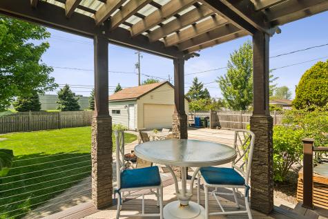 805 East Ironwood Drive Mount Prospect IL 60056