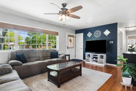 805 East Ironwood Drive Mount Prospect IL 60056