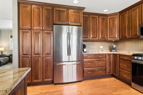 805 East Ironwood Drive Mount Prospect IL 60056