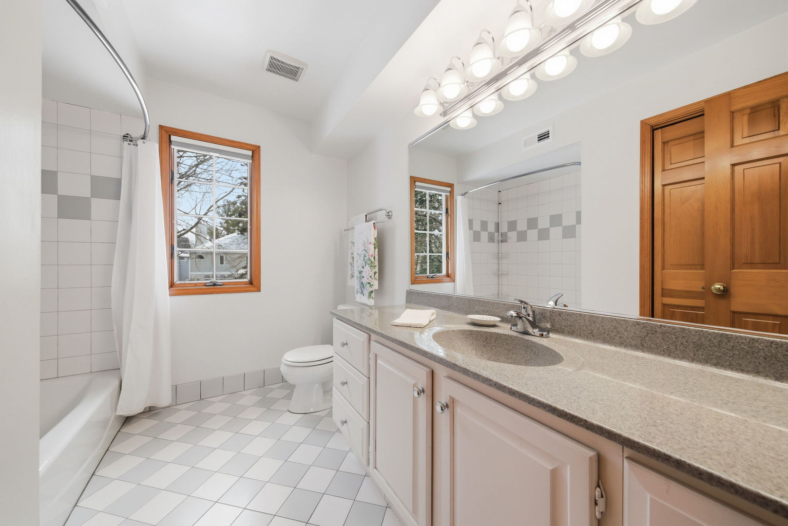 500 Buckingham Place Downers Grove IL 60516