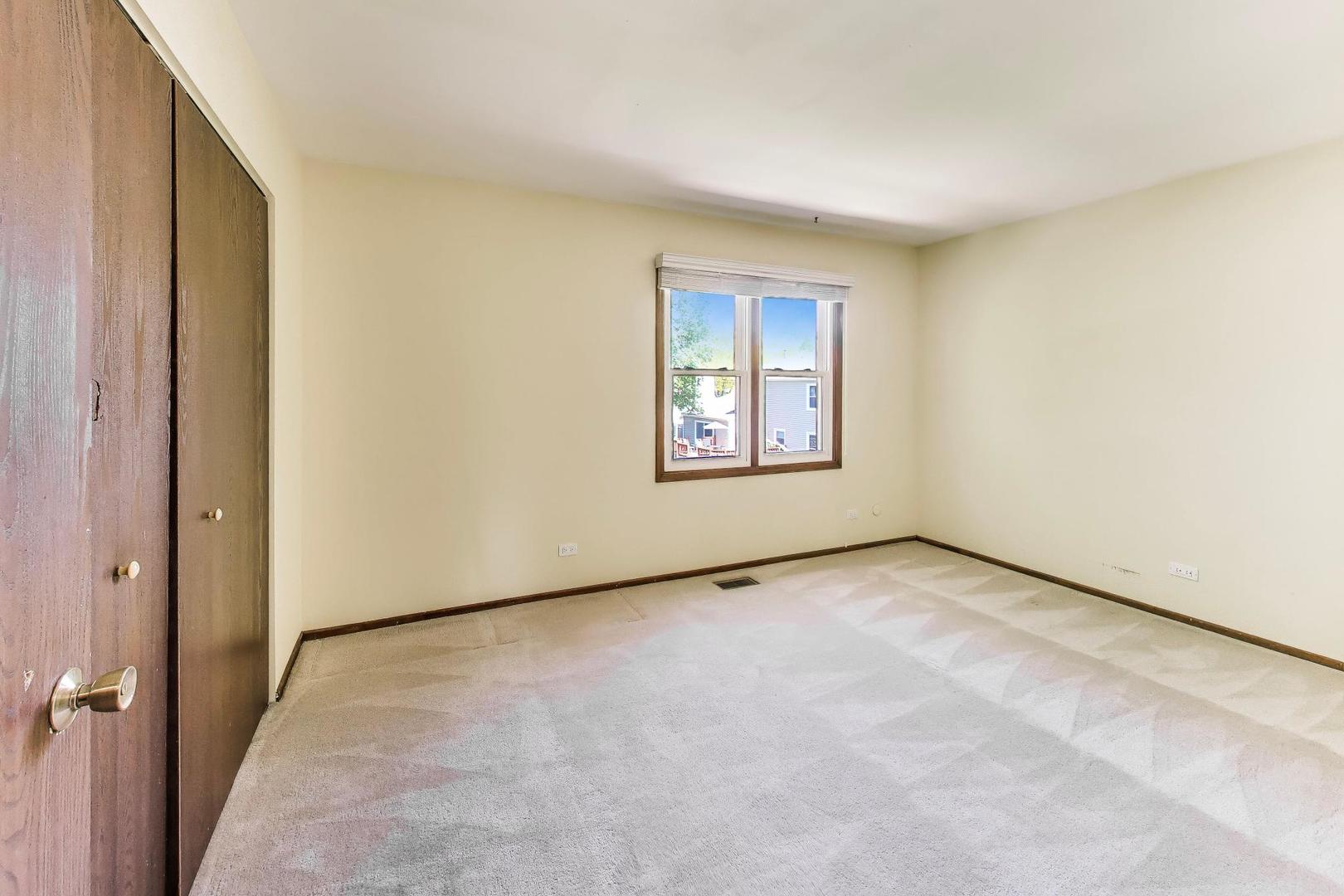 1276 Chatham Lane Roselle IL 60172