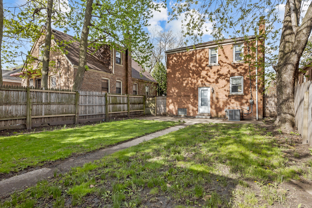 12511 South State Street Chicago IL 60628