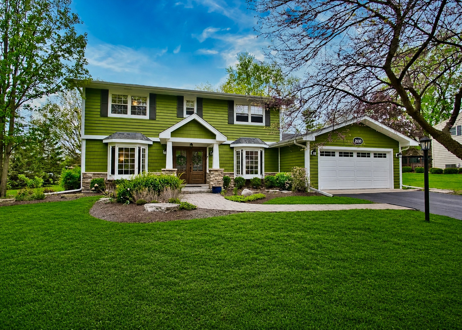 2S510 Seneca Drive Wheaton IL 60189
