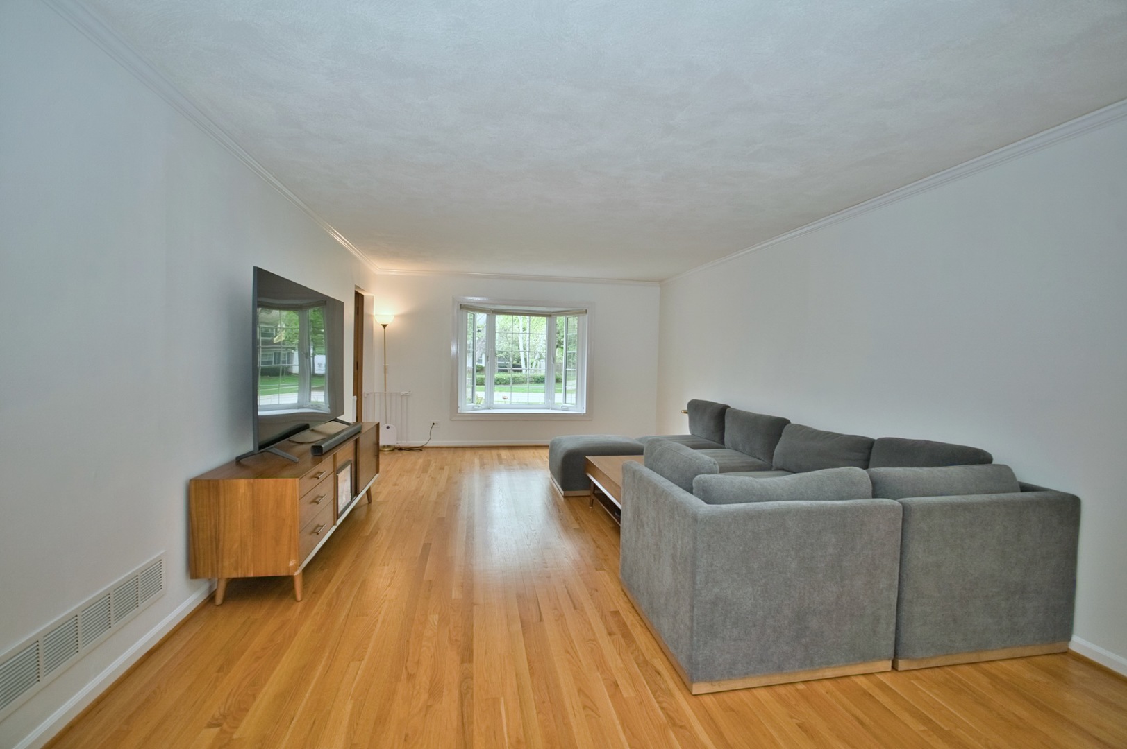 2S510 Seneca Drive Wheaton IL 60189
