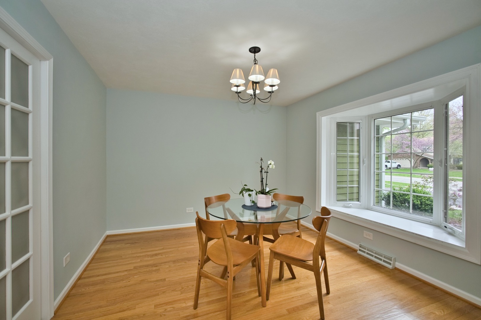 2S510 Seneca Drive Wheaton IL 60189