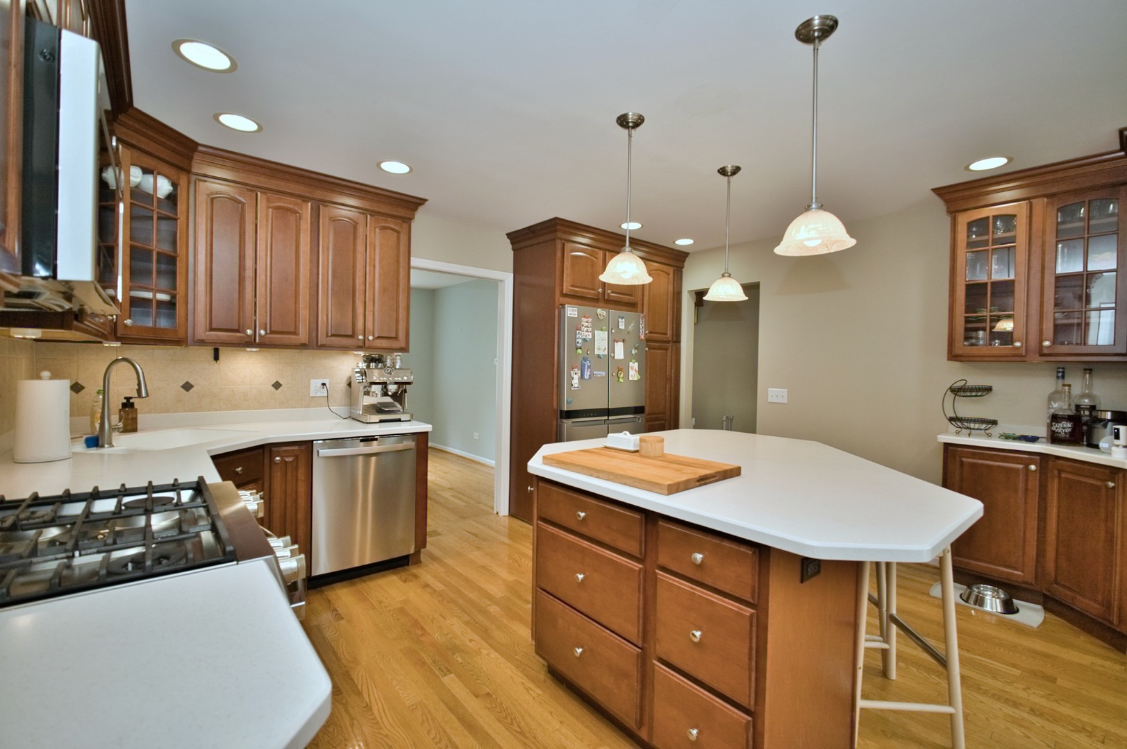 2S510 Seneca Drive Wheaton IL 60189