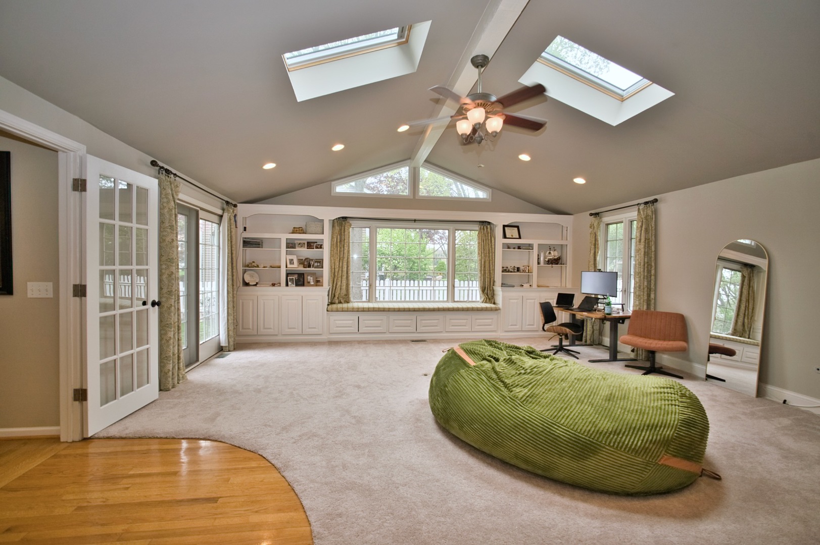 2S510 Seneca Drive Wheaton IL 60189