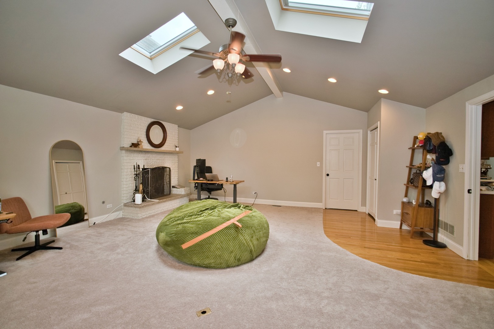 2S510 Seneca Drive Wheaton IL 60189