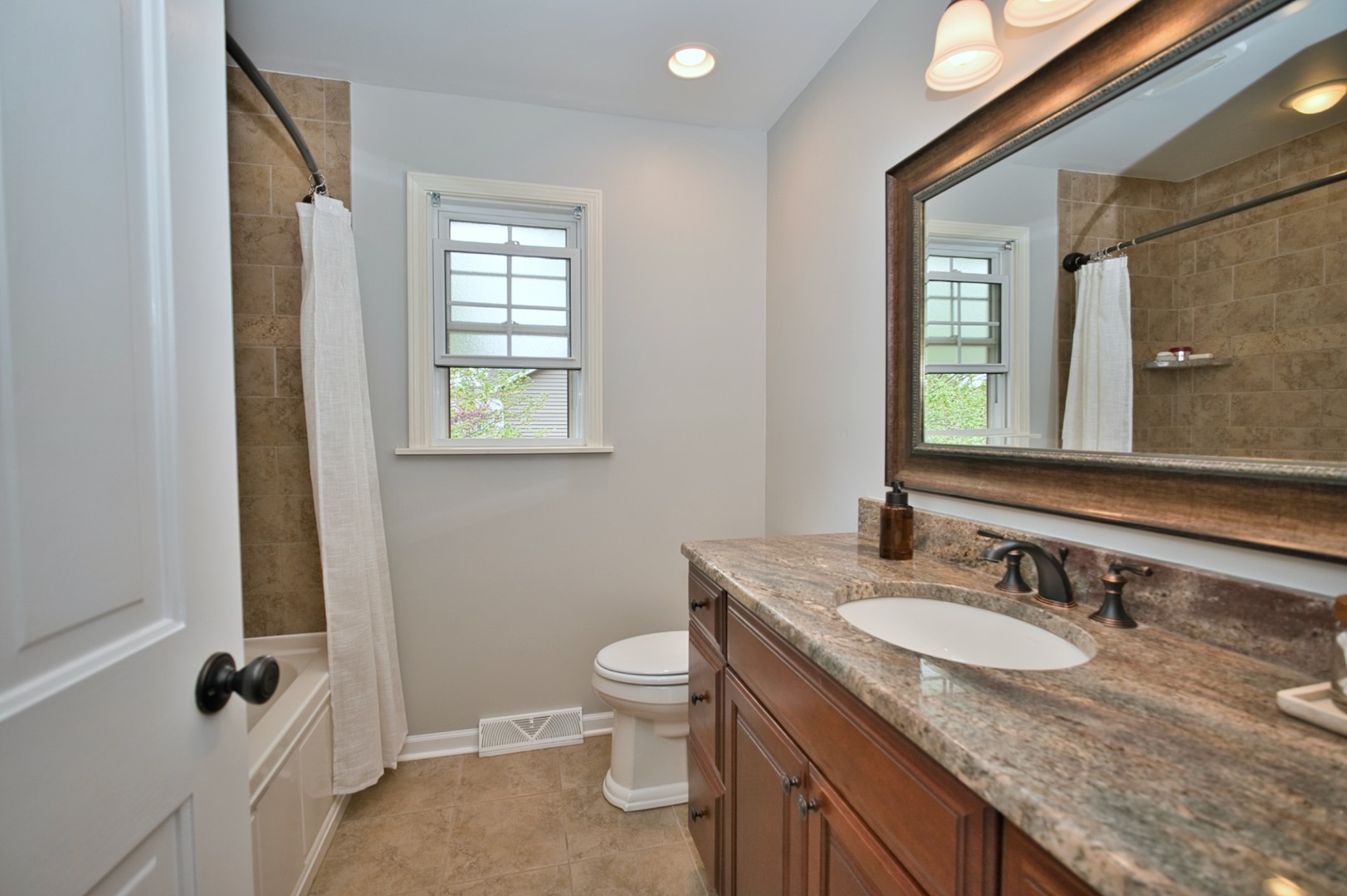 2S510 Seneca Drive Wheaton IL 60189