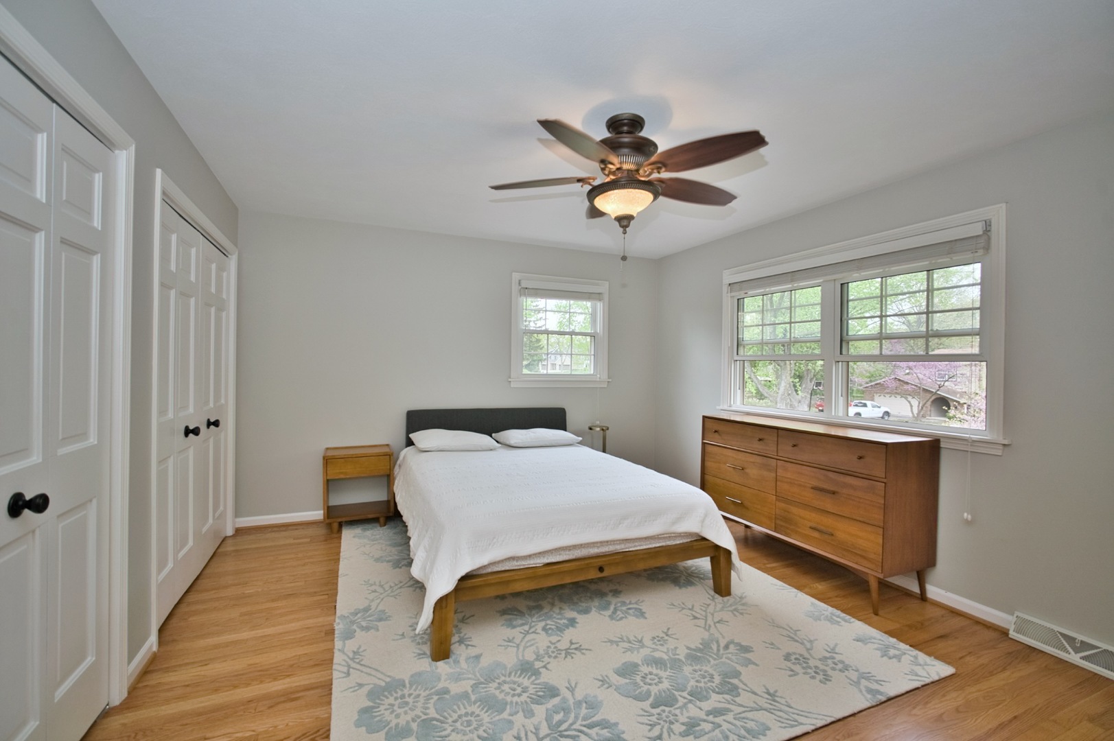 2S510 Seneca Drive Wheaton IL 60189