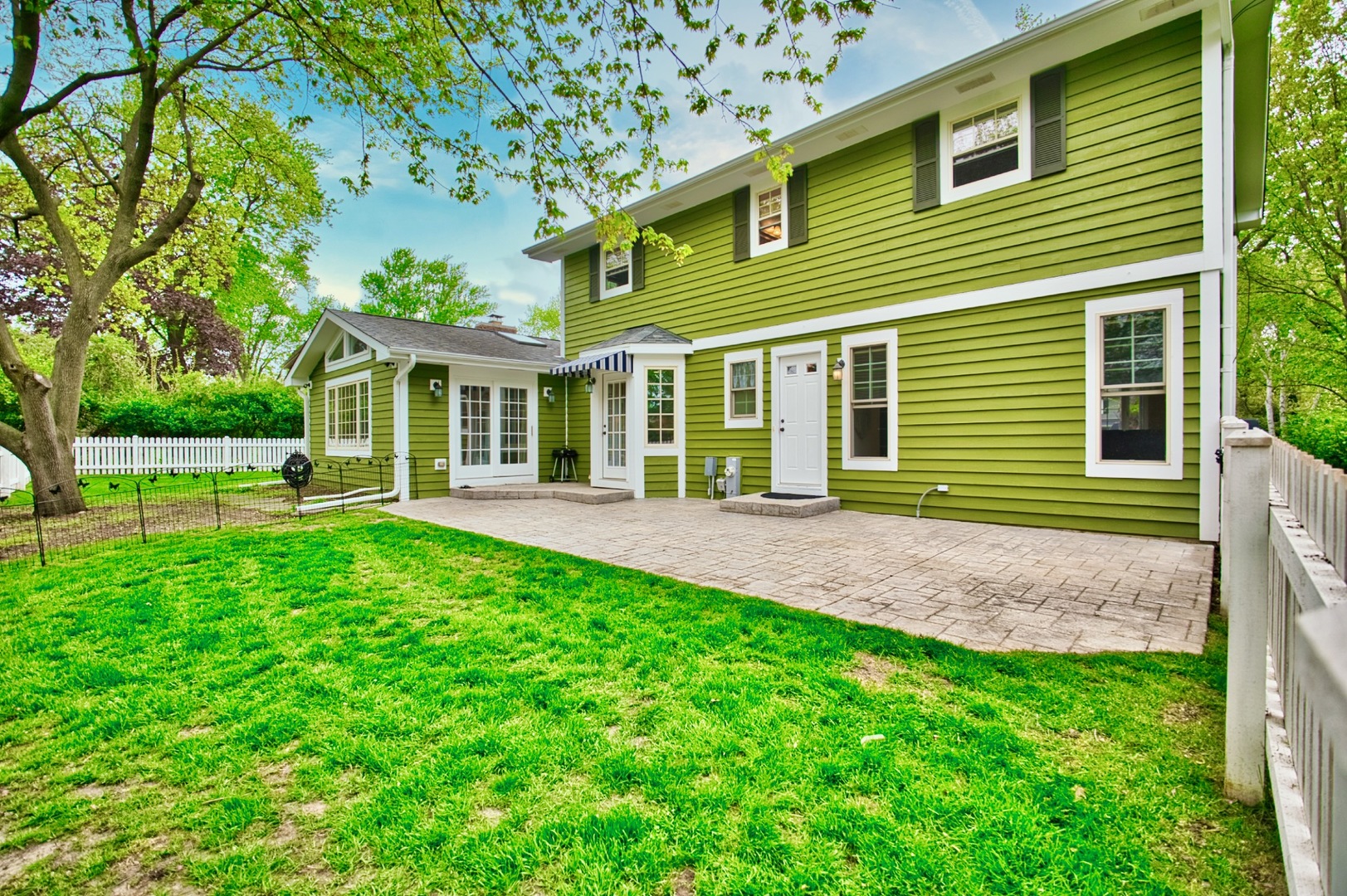 2S510 Seneca Drive Wheaton IL 60189