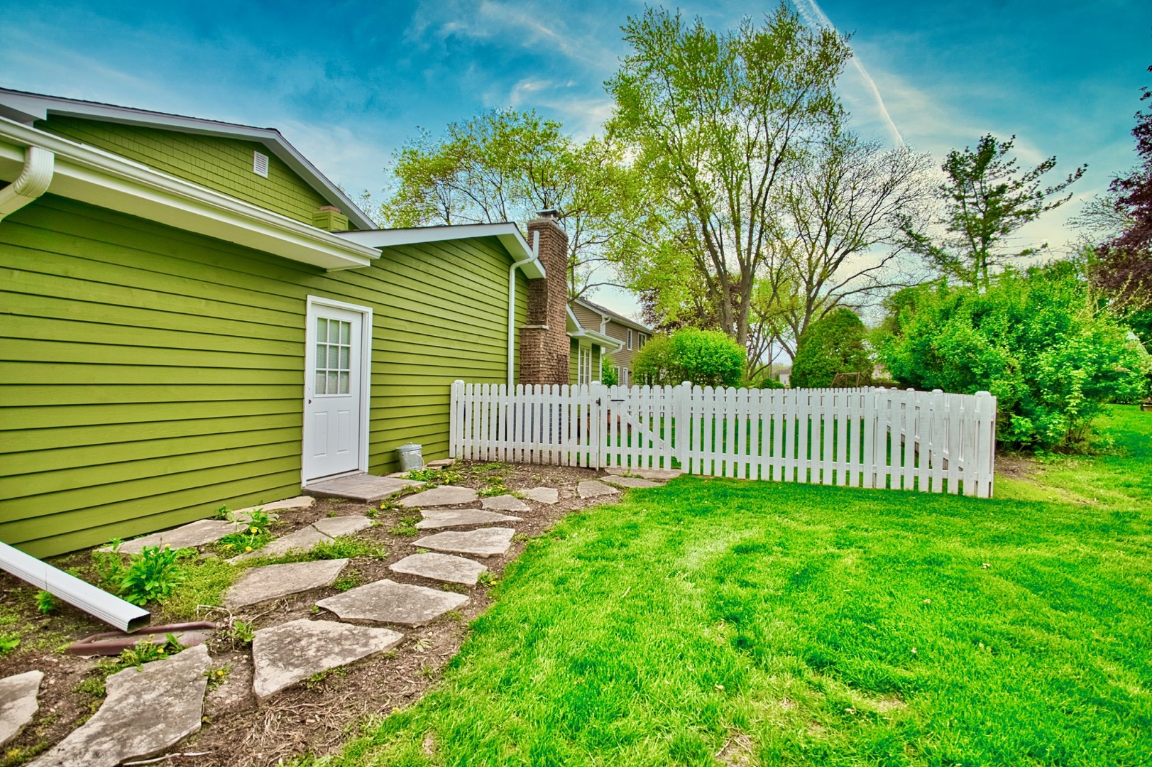 2S510 Seneca Drive Wheaton IL 60189