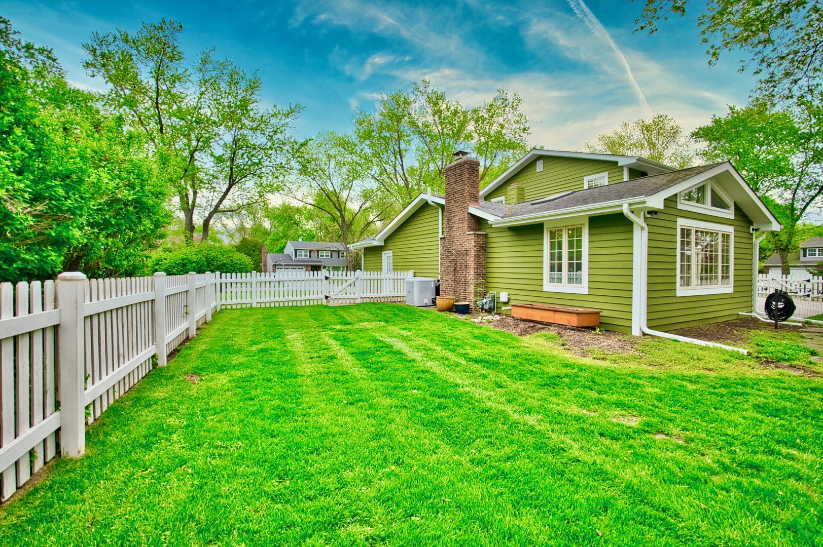 2S510 Seneca Drive Wheaton IL 60189