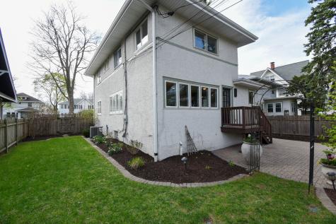 818 North Euclid Avenue Oak Park IL 60302