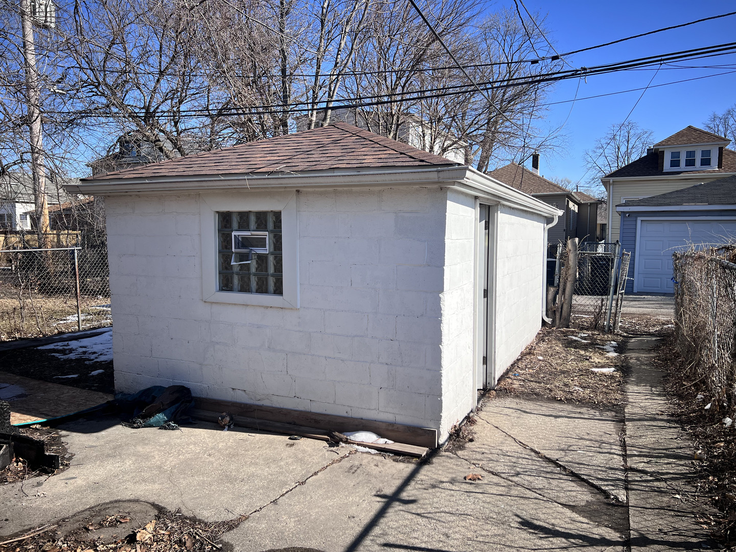 10235 South Oglesby Avenue Chicago IL 60617