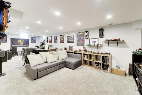 339 North Emroy Avenue Elmhurst IL 60126