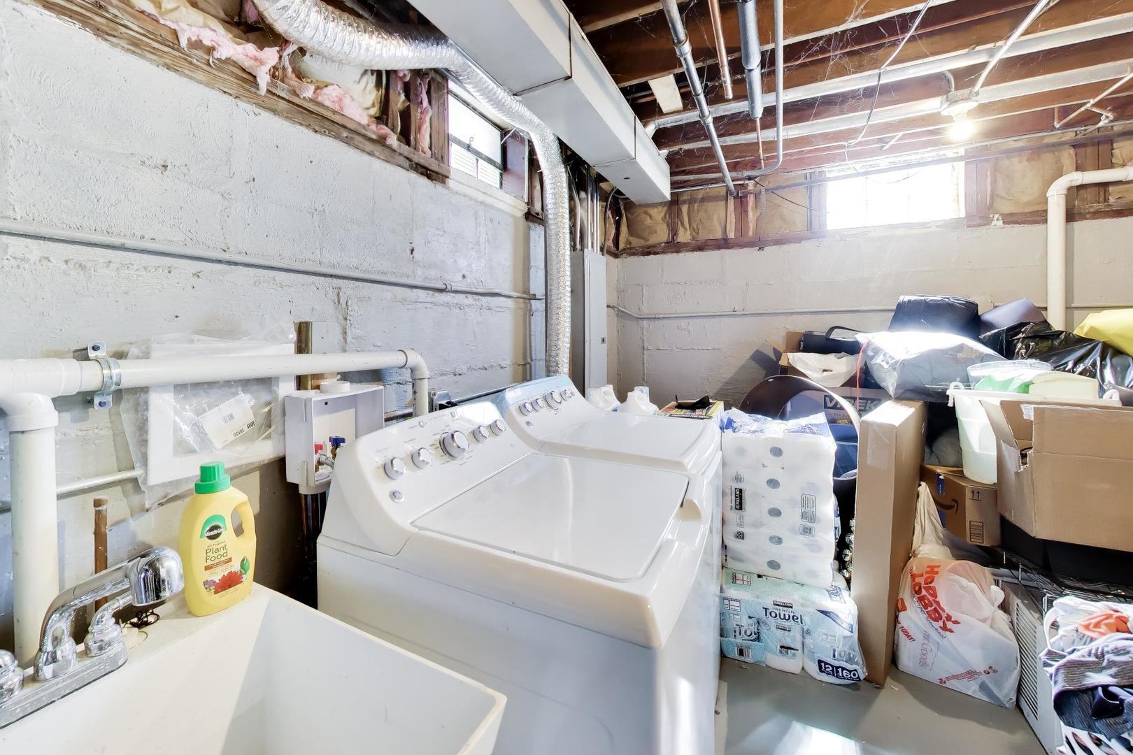 339 North Emroy Avenue Elmhurst IL 60126