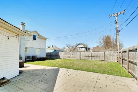 339 North Emroy Avenue Elmhurst IL 60126