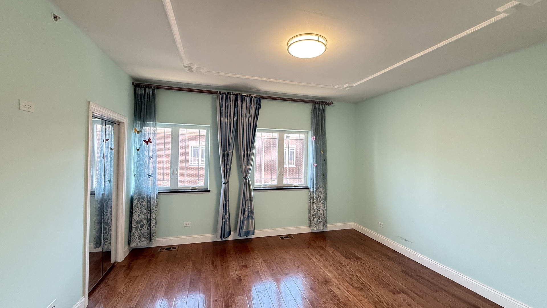 3521 South Parnell Avenue Chicago IL 60609