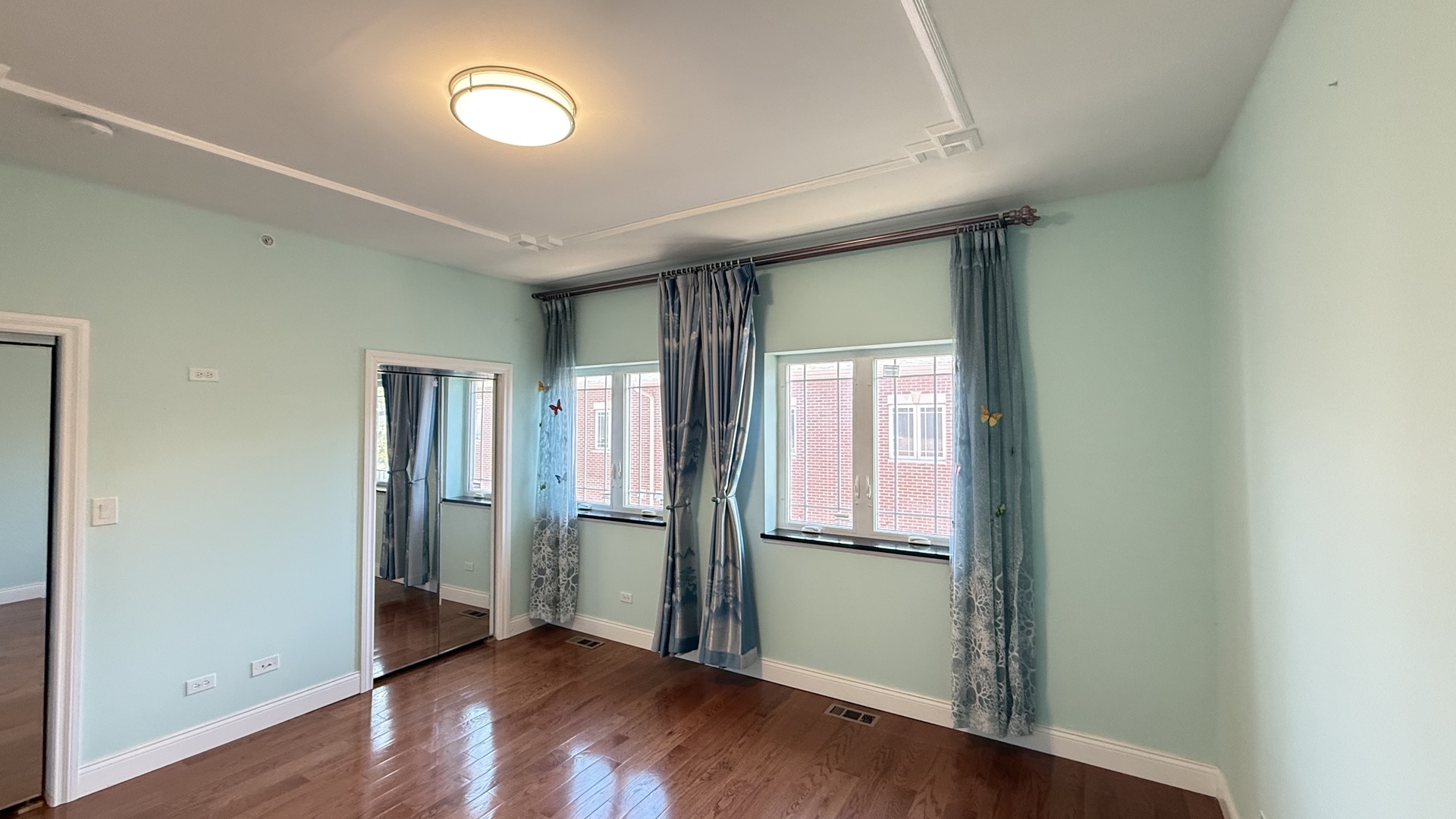 3521 South Parnell Avenue Chicago IL 60609