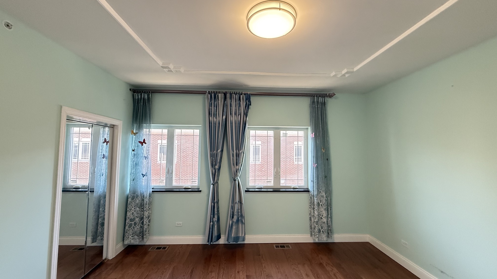 3521 South Parnell Avenue Chicago IL 60609