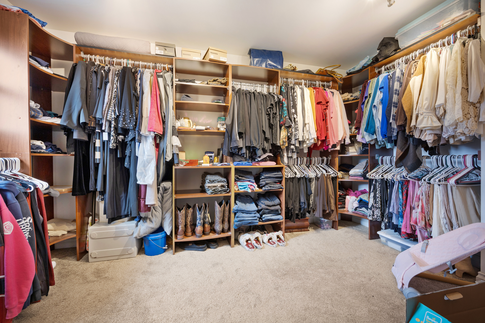 23w531 West Walnut Street Roselle IL 60172
