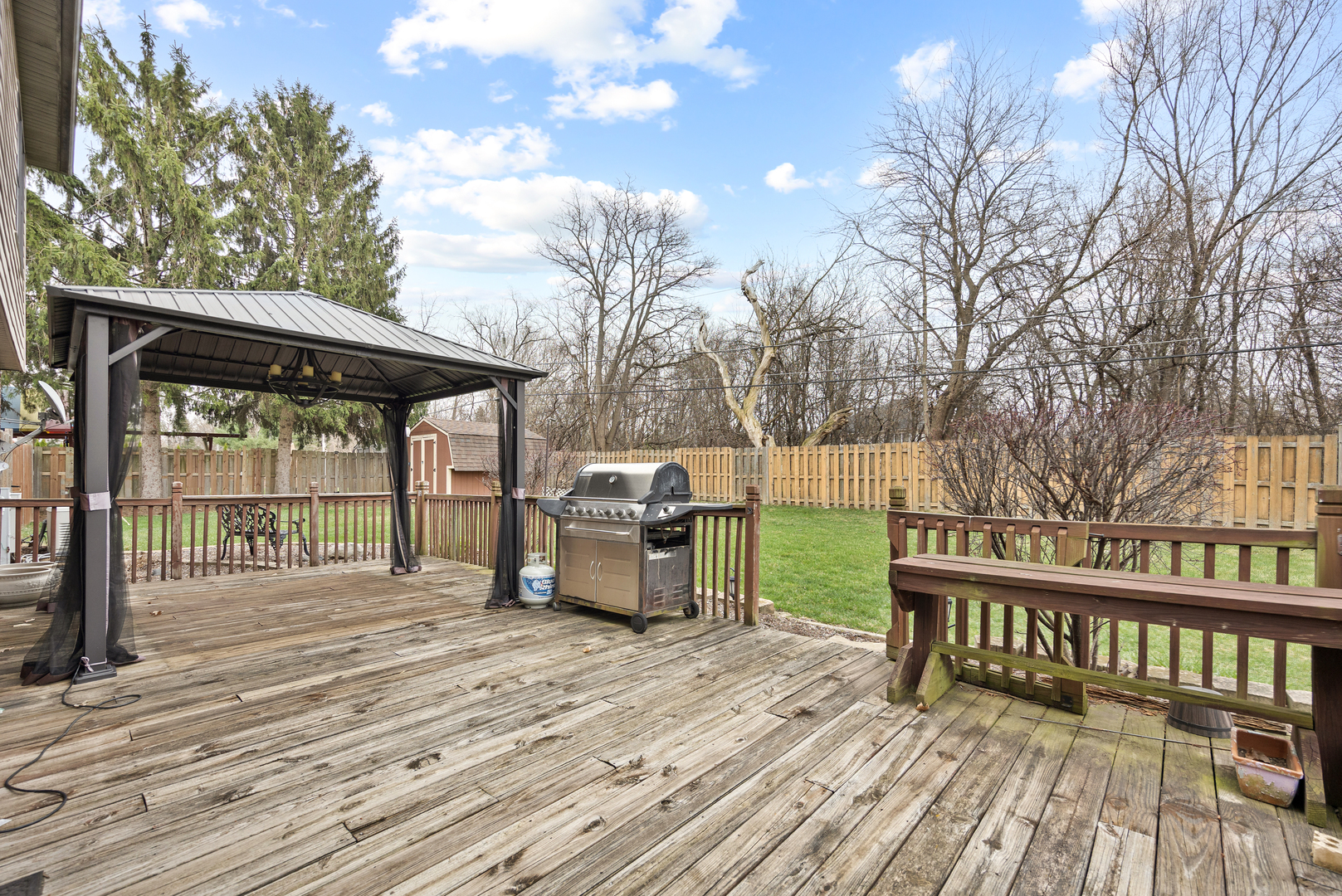 23w531 West Walnut Street Roselle IL 60172