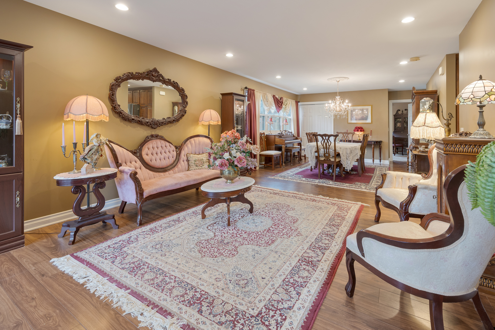 23w531 West Walnut Street Roselle IL 60172