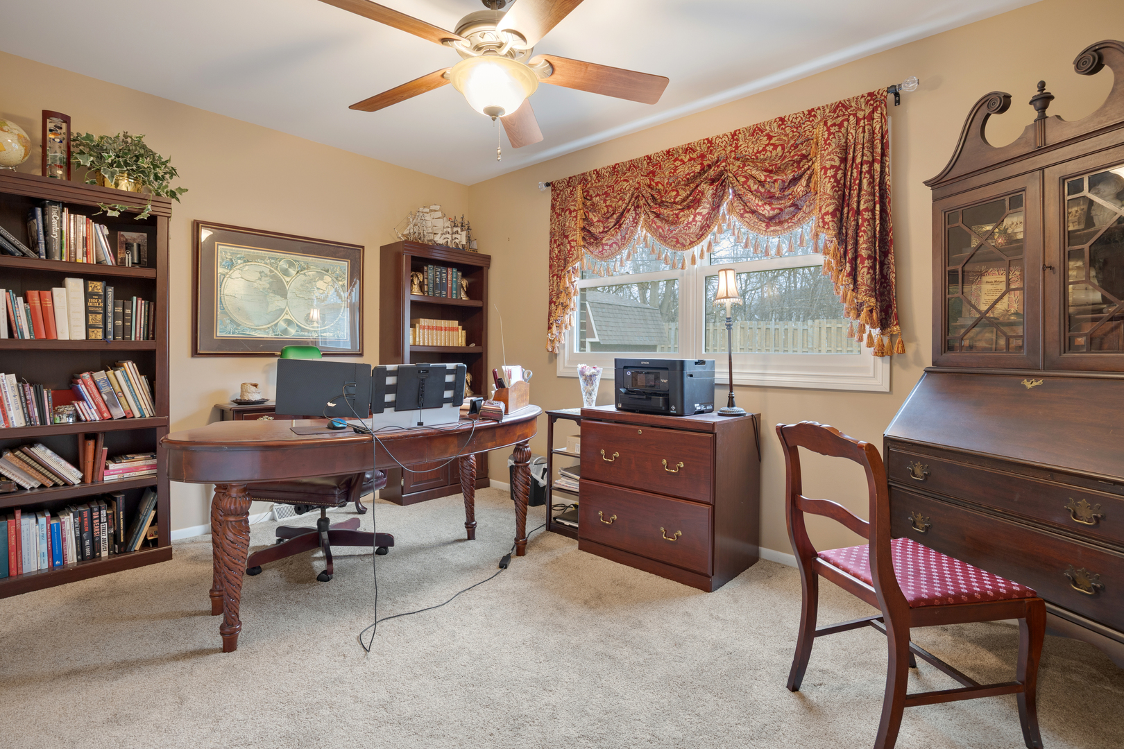 23w531 West Walnut Street Roselle IL 60172