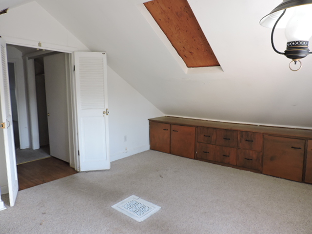 5653 West Leland Avenue Chicago IL 60630