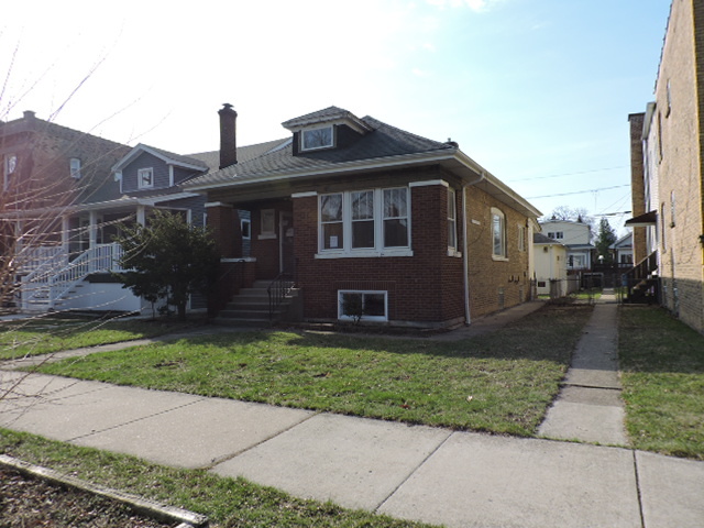 5653 West Leland Avenue Chicago IL 60630