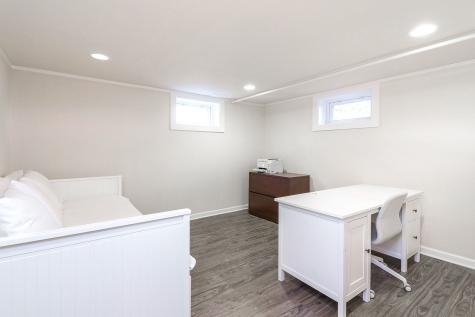 1 West Logan Street E Lemont IL 60439
