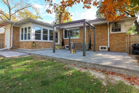 1 West Logan Street E Lemont IL 60439