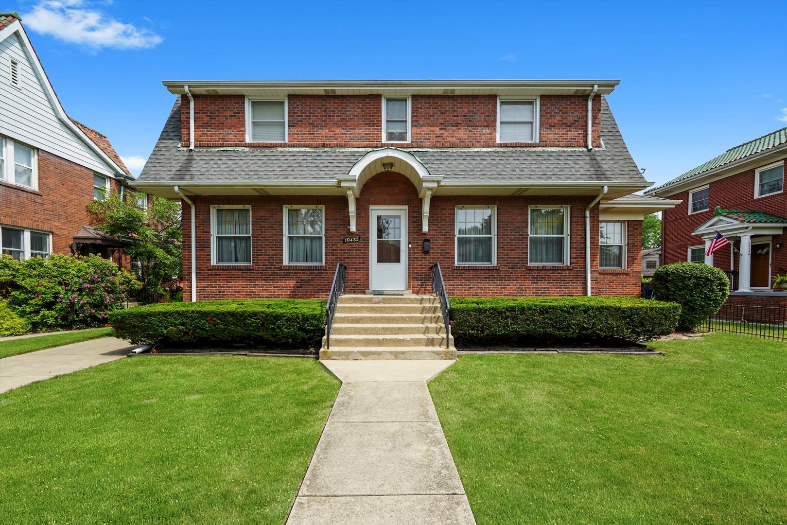 10433 South Leavitt Street Chicago IL 60643
