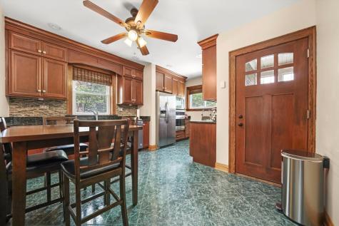 10433 South Leavitt Street Chicago IL 60643